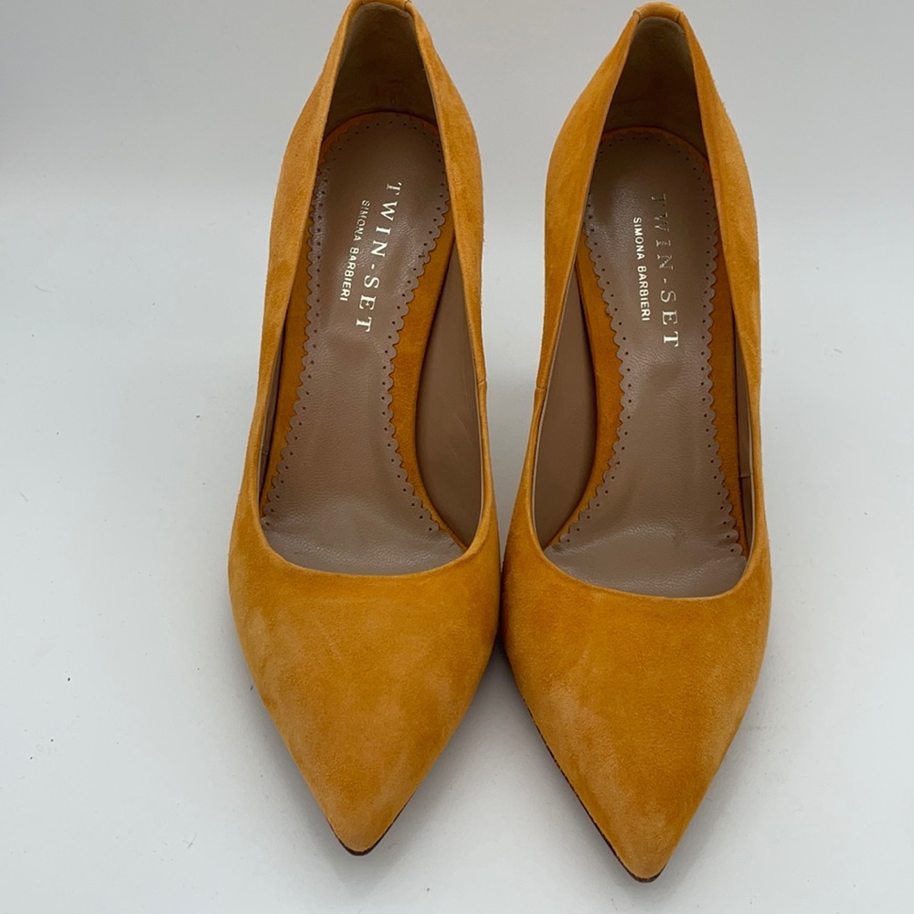 Simmona Barbieri for Twin Set orange suede pumps 9